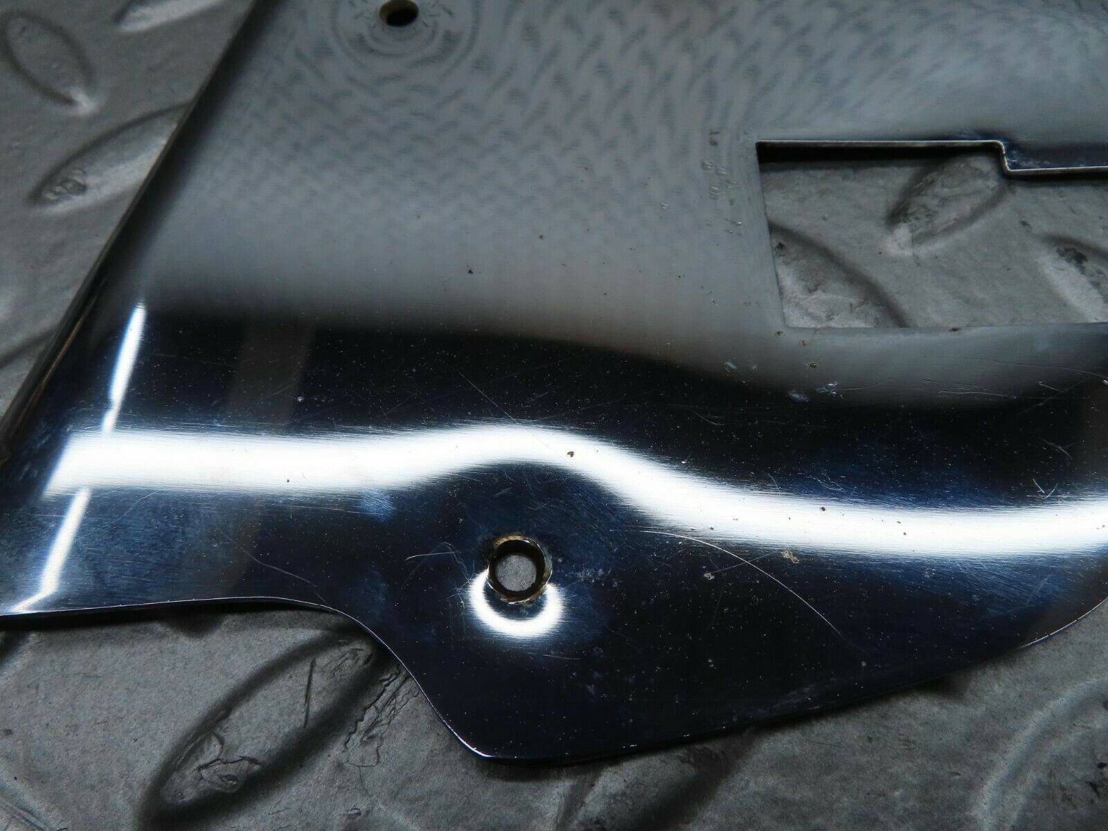 15617 Mercedes-Benz R107 450SL Right Door Chrome Cover