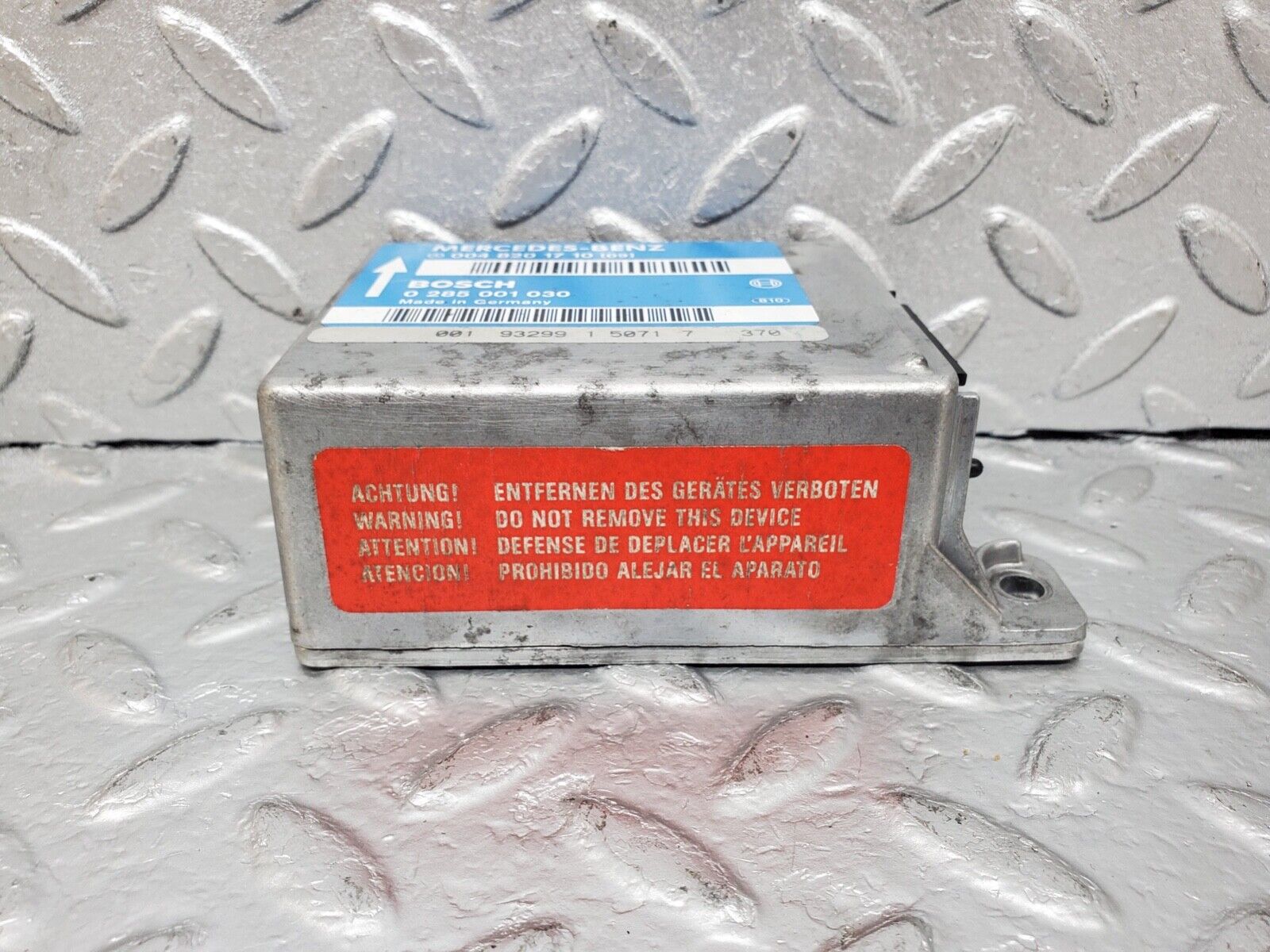 44612 Mercedes-Benz W124 220E Air Bag Control Unit Bosch 0048201710