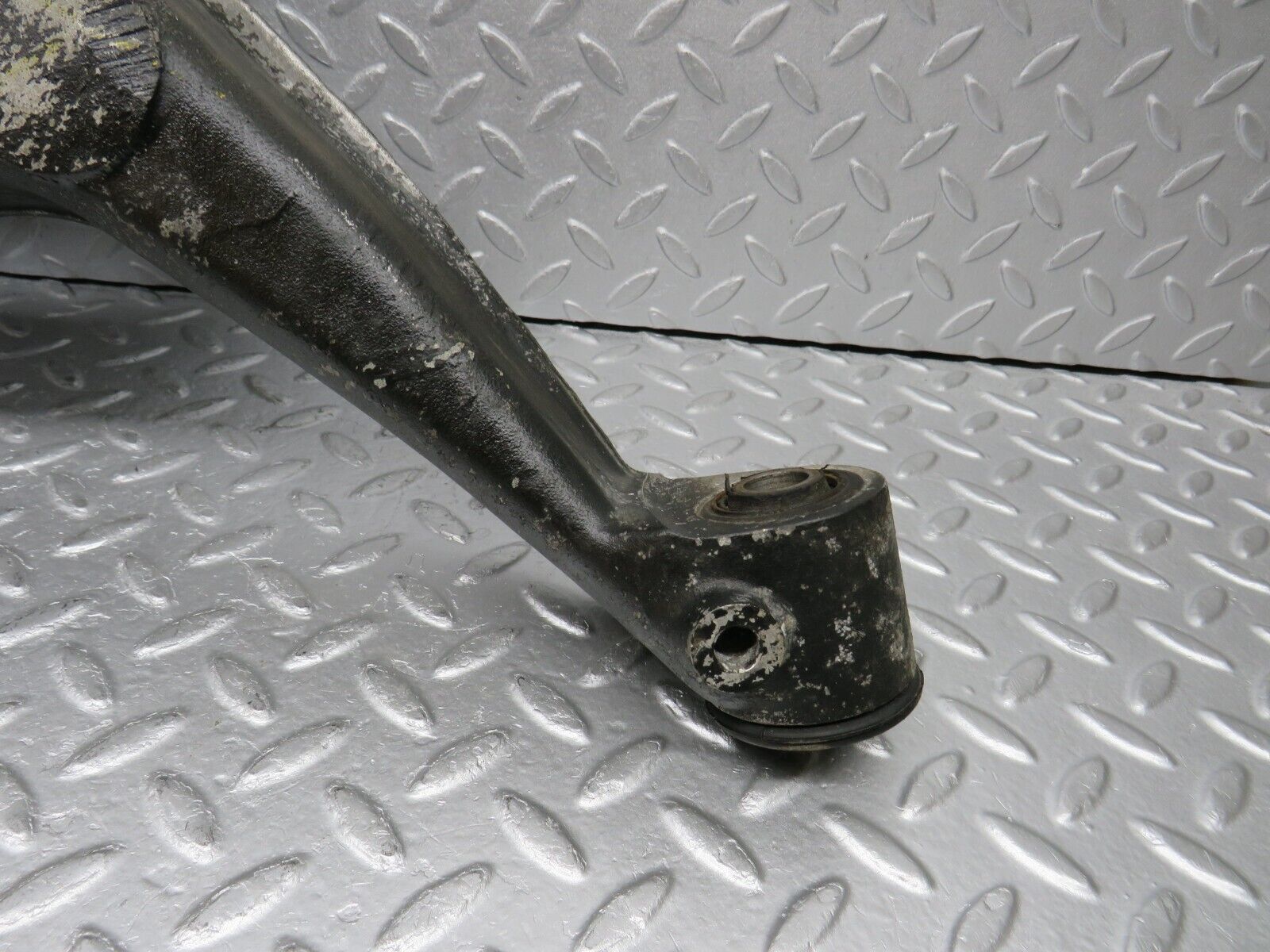 39312 Mercedes-Benz R107 500SL Trailing Arm Control Arm Rear Right 1263520504