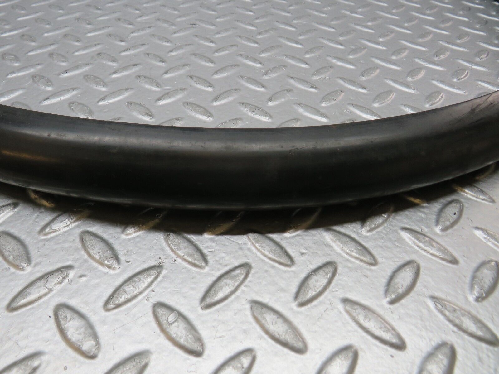 35628 Mercedes-Benz R107 280SL Rear Bumper Rubber