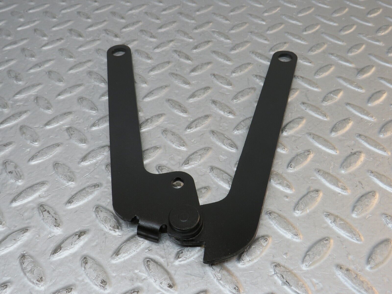 35552 Mercedes-Benz R107 280SL Bonnet Hinge Right Side