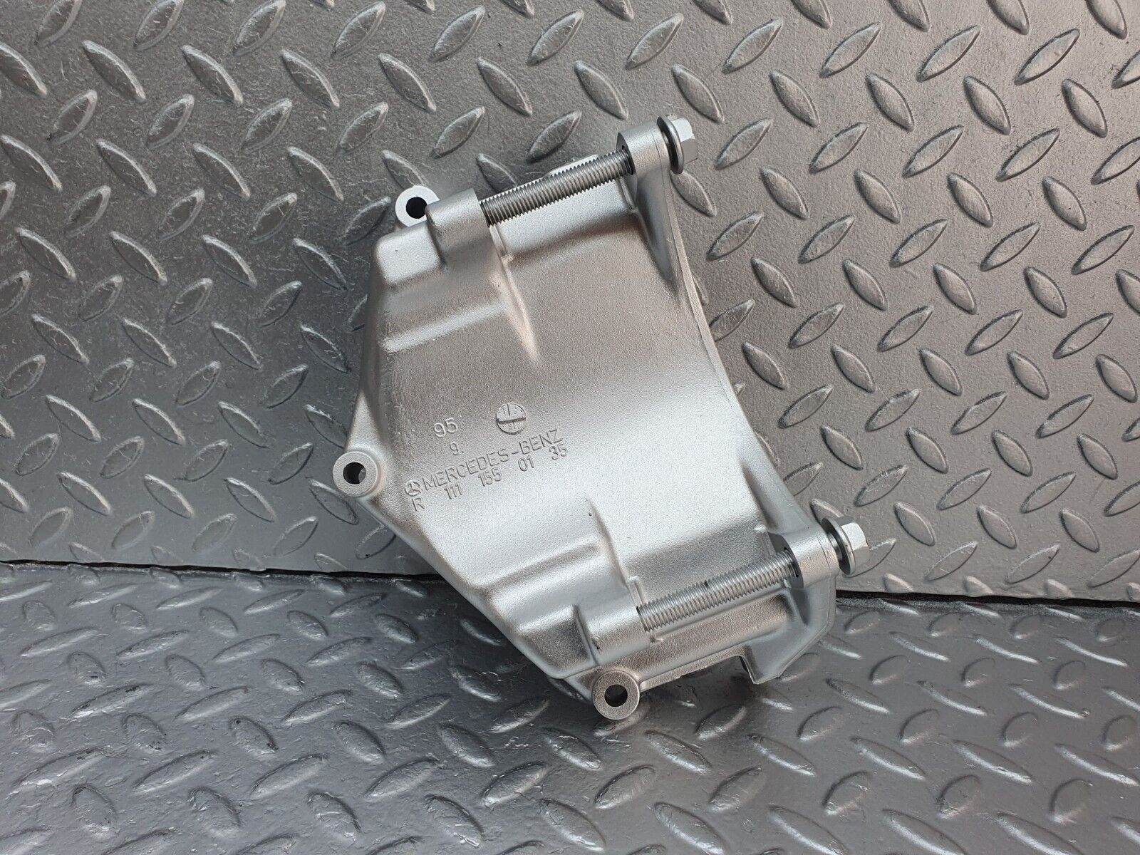 41890 Mercedes-Benz W202 C200 AC Compressor Support Bracket 1111550135