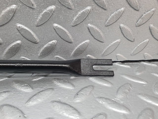 43579 Mercedes-Benz C126 380SEC Coupe Horn Bracket