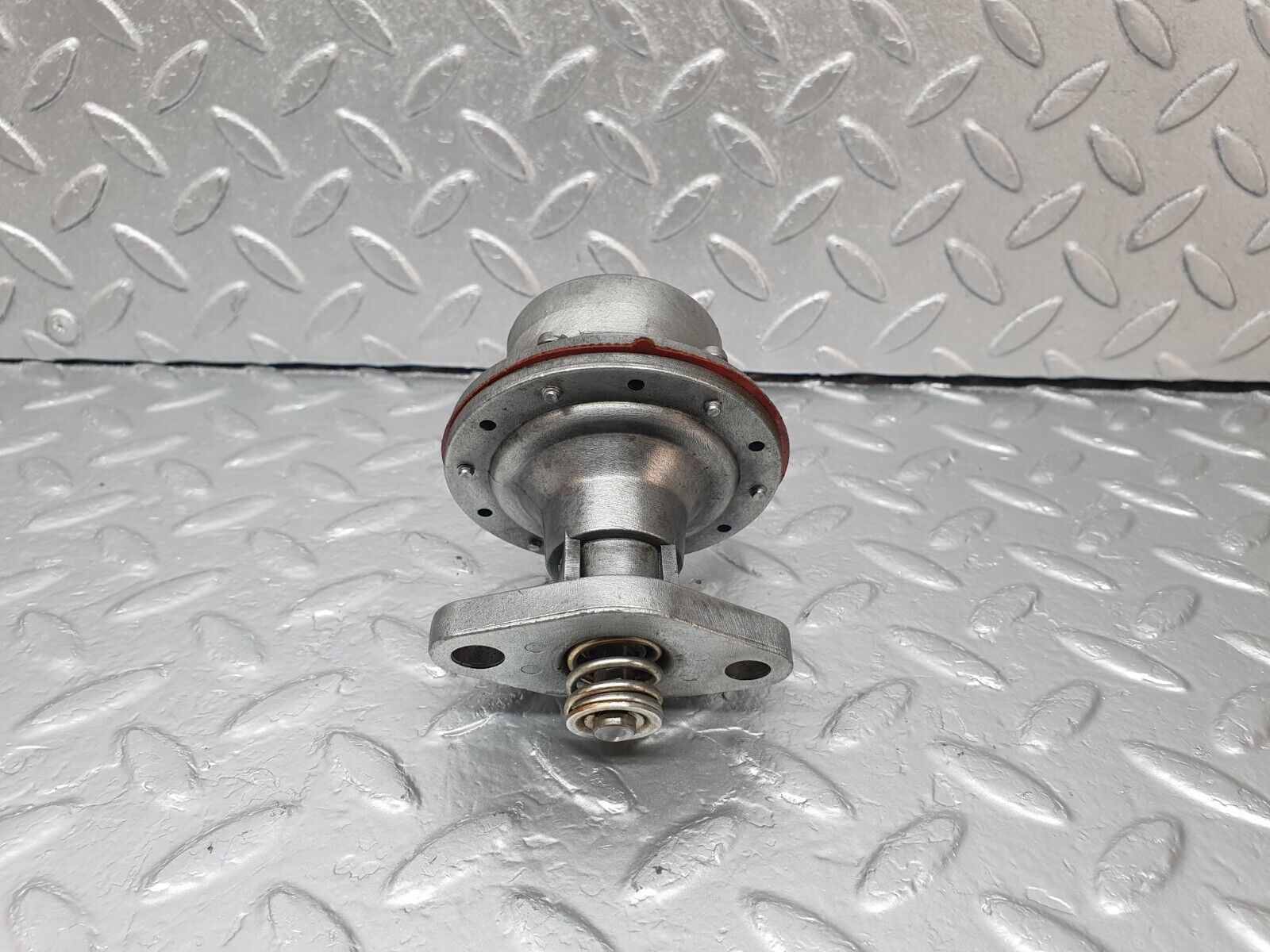 42828 Mercedes-Benz W201 190 2.0L Fuel Pump BCD Torino 263817C