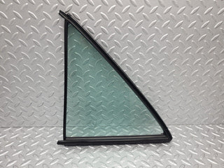 46249 Mercedes-Benz W124 280E Rear Right Quarter Window Glass 1247350624