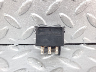44362 Mercedes-Benz W123 280E Rear Windscreen Defroster Switch 0008206110