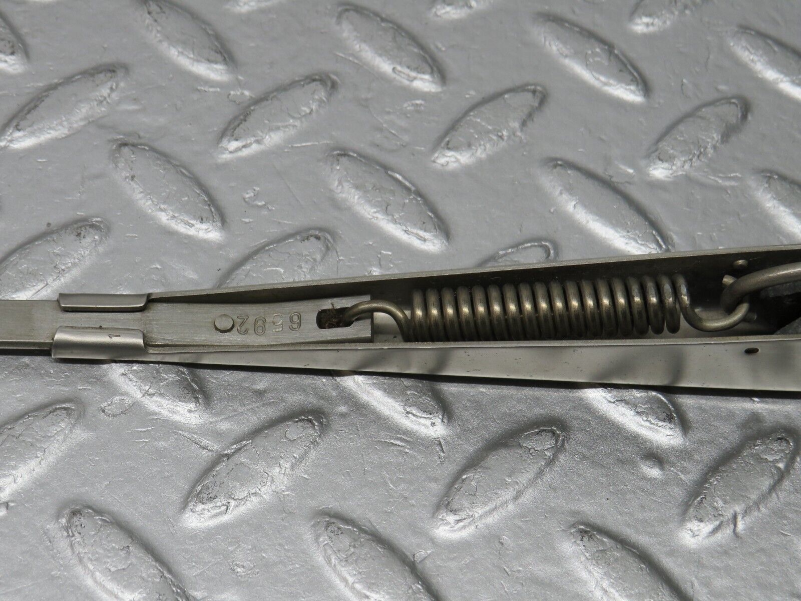 39105 Mercedes-Benz R107 500SL Windscreen Wiper Arm Right Side