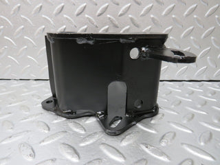 33086 Mercedes-Benz C107 R107 350 V8 Power Steering Pump Bracket