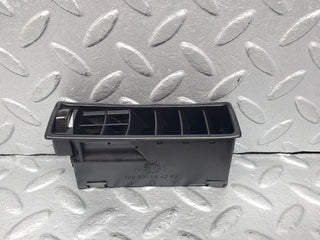 45962 Mercedes-Benz W126 420SE Dashboard Air Vent Right Side 1268310842