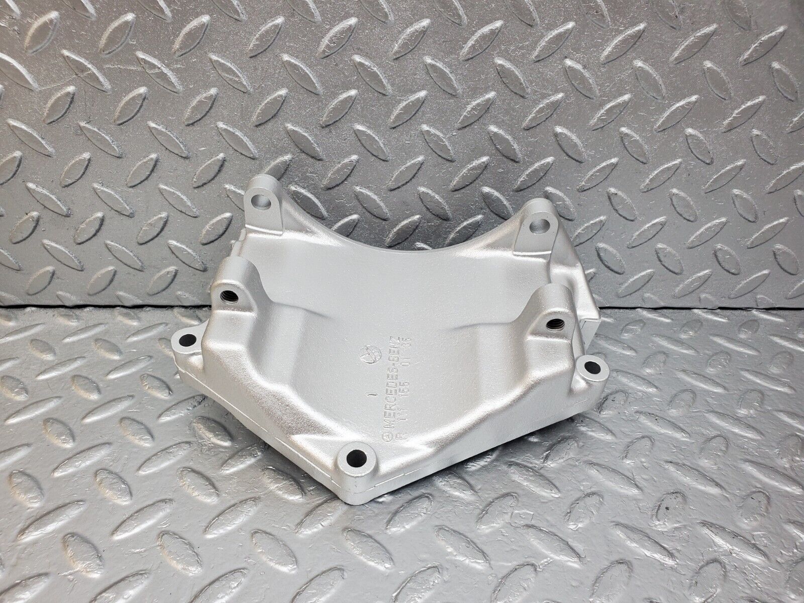 44684 Mercedes-Benz W124 220E AC Compressor Support Bracket 1111550135