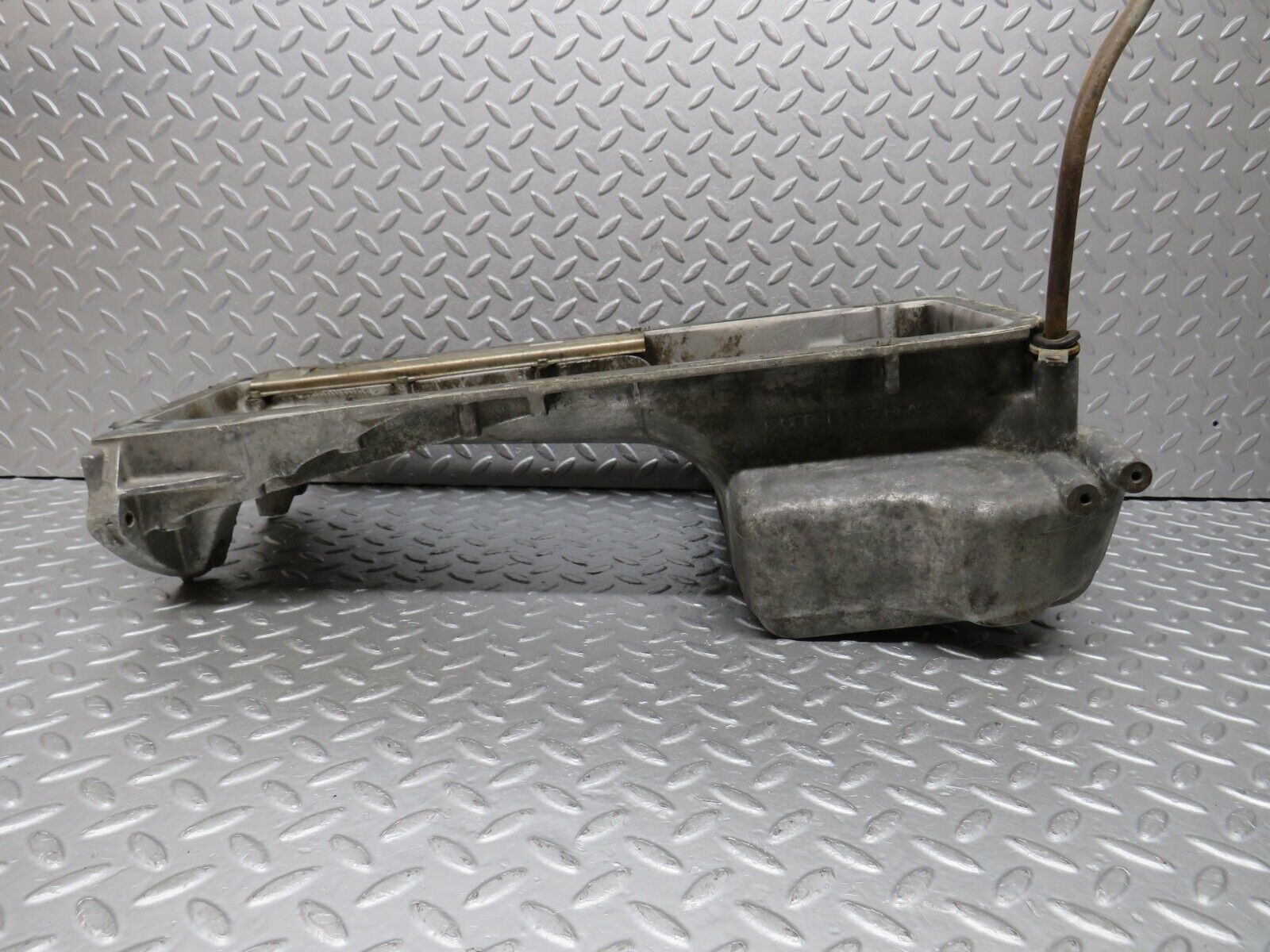 39318 Mercedes-Benz R107 500SL Oil Pan Oil Sump 1160105513