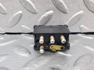 44362 Mercedes-Benz W123 280E Rear Windscreen Defroster Switch 0008206110