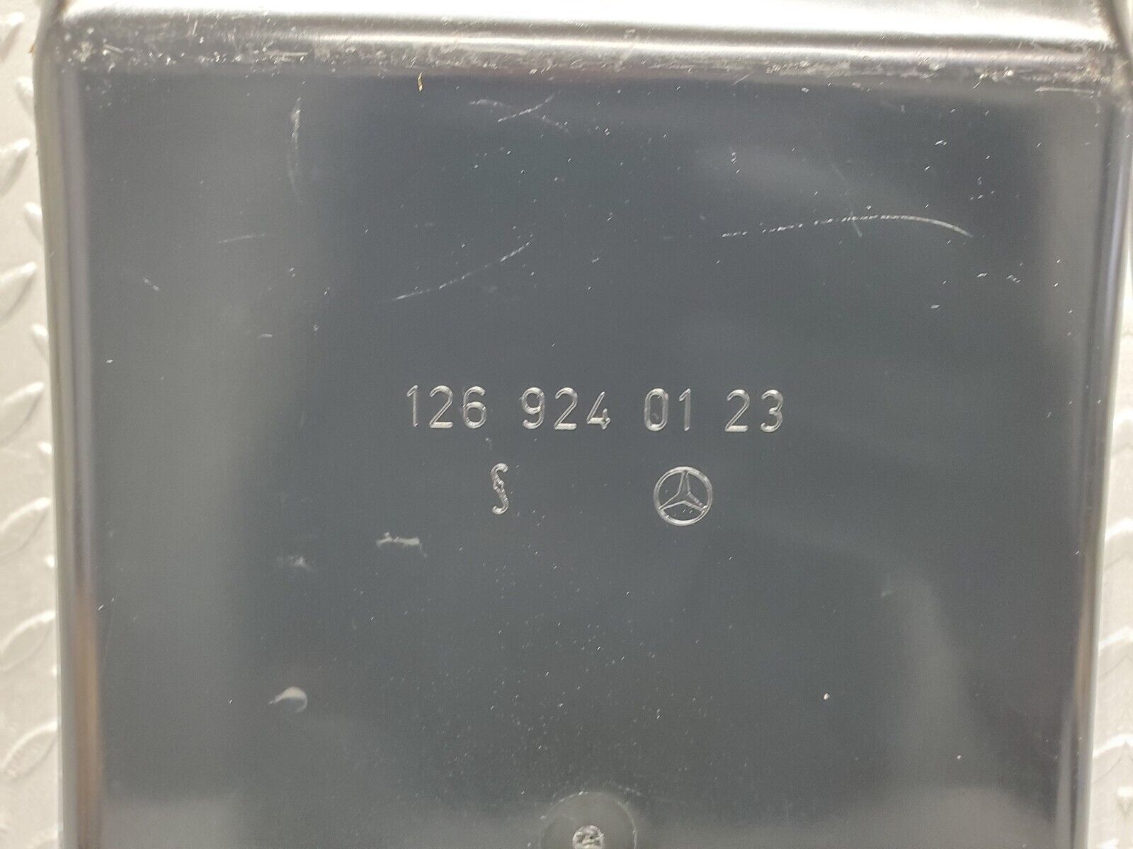 44096524