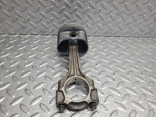 W124 Wagon piston with connecting rod used OEM