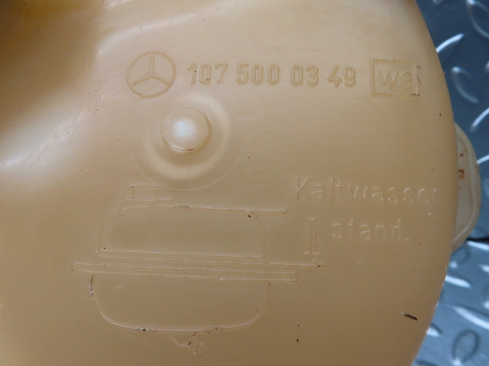 20606 Mercedes-Benz R107 450SL Coolant Reservoir Tank 1075000349