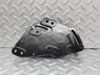 43551 Mercedes-Benz C126 380SEC Coupe Power Steering Pump Bracket 1174661141