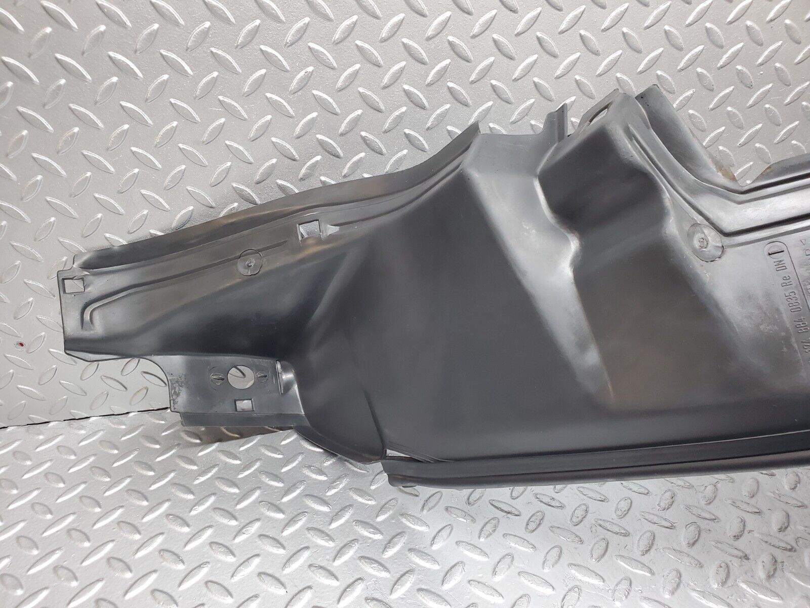 44876 Mercedes-Benz W124 220E Front Right Inner Fender Wing Splash Guard 1248840835