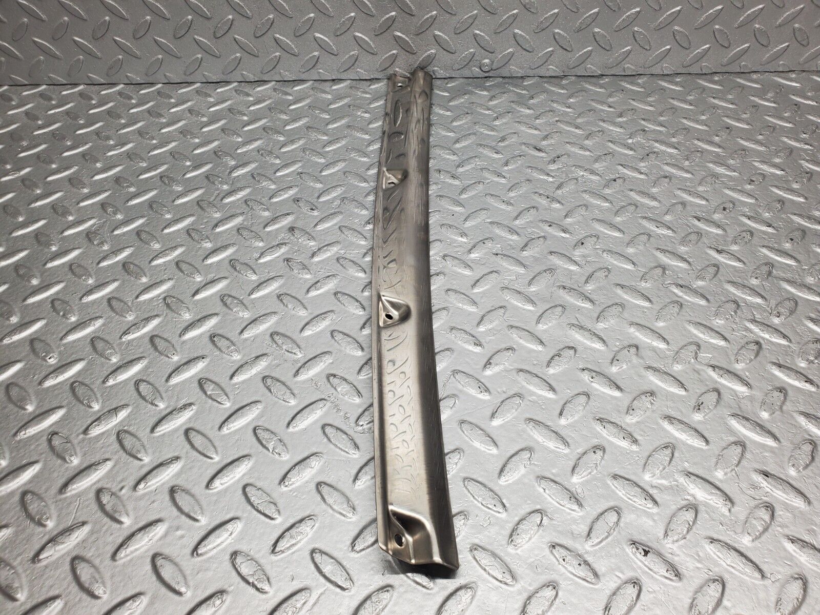 43693041