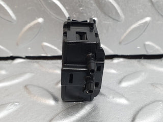 42051 Mercedes-Benz W202 C200 Headlight Level Switch