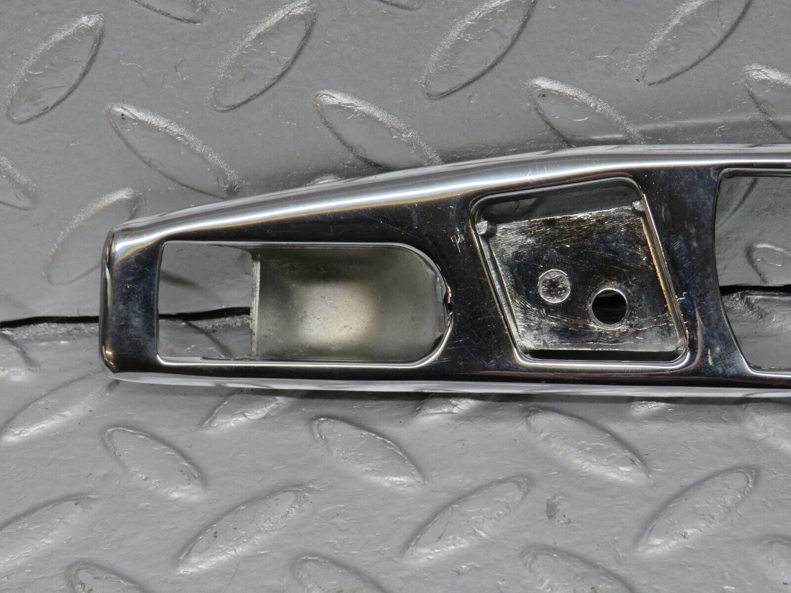 40009 Mercedes-Benz R107 350SL Interior Door Handle Chrome Surround Right