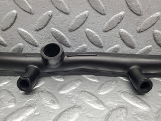 W126 Coupe air intake breather hose pipe used OEM