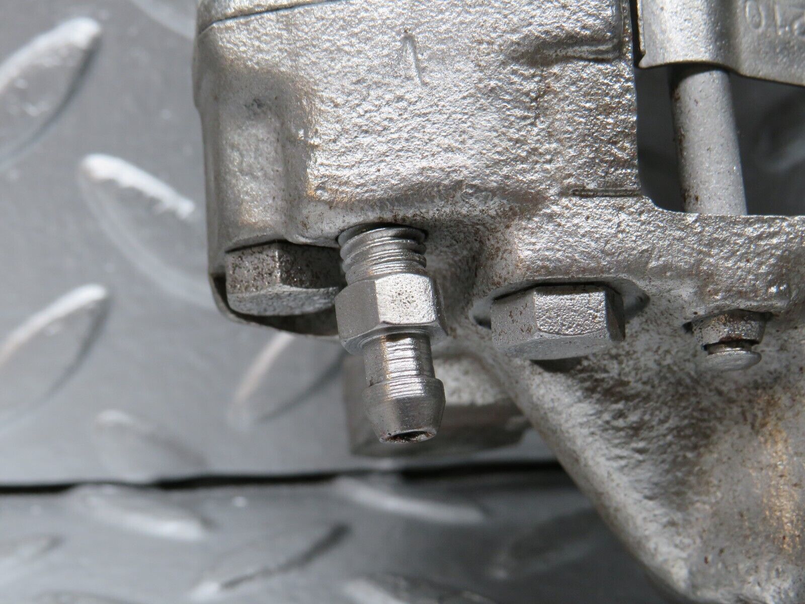 30961 Mercedes-Benz W124 230E Rear Right Brake Caliper Ate 11