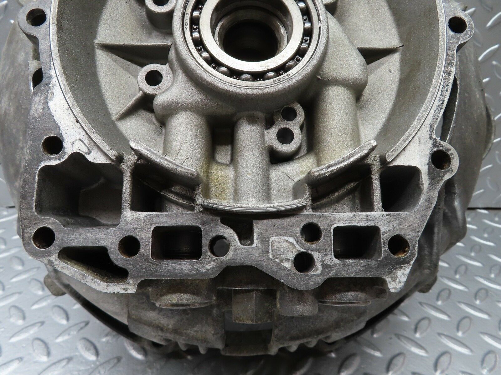 19787 Mercedes-Benz R107 450SL Automatic Gearbox Bell Housing