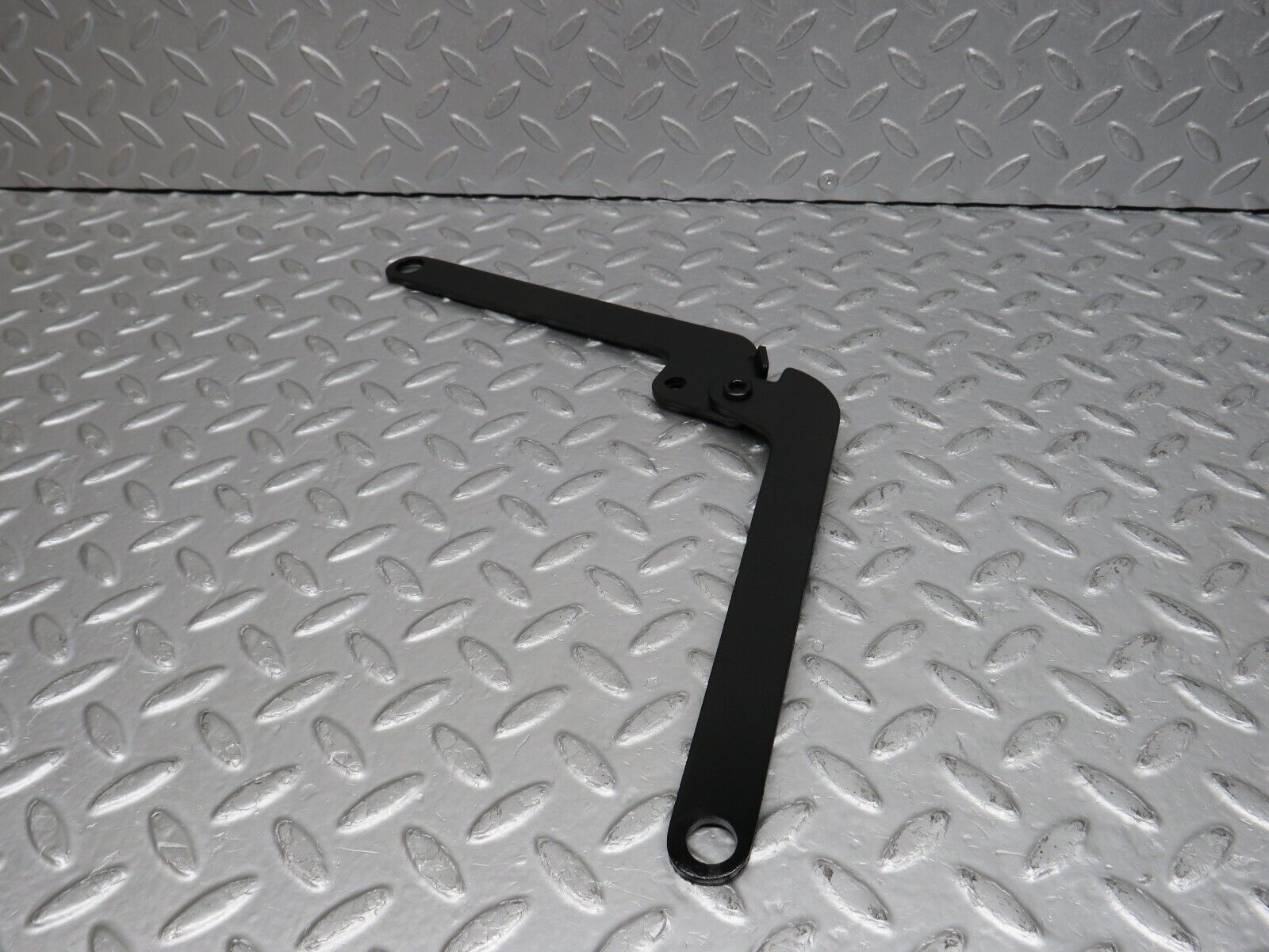 39260 Mercedes-Benz R107 500SL Bonnet Hinge Right Side