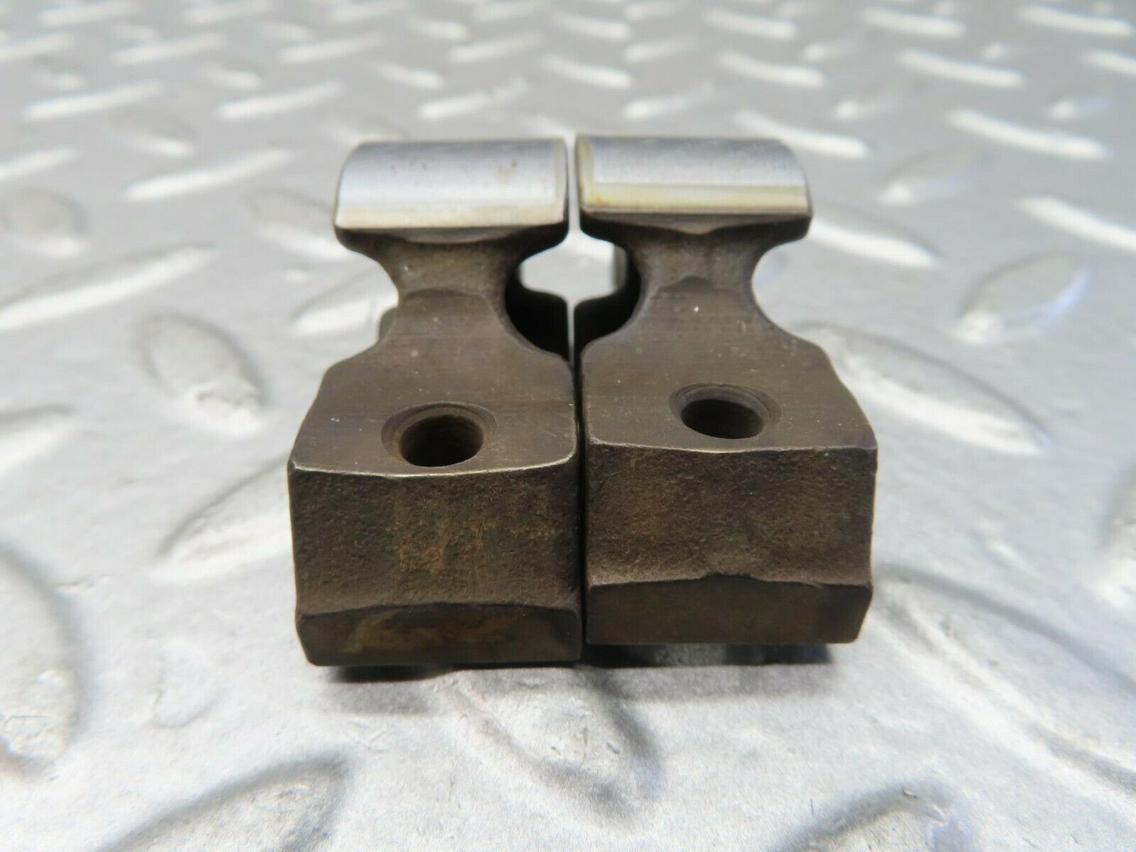 15693 Mercedes-Benz R107 450SL Valve Rocker Arm With Valve Tappet Pair