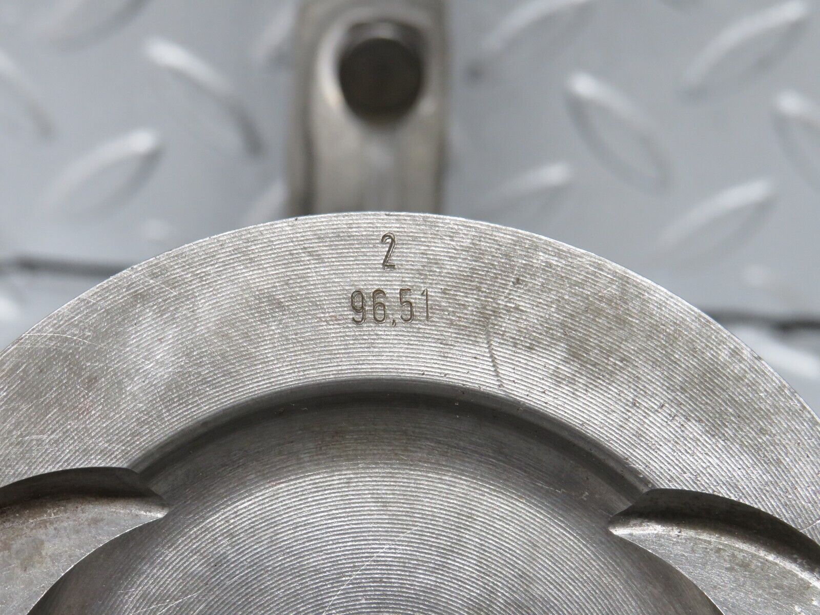 39307 Mercedes-Benz R107 500SL Piston With Connecting Rod 96,51mm