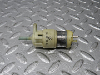 39118 Mercedes-Benz R107 500SL Windscreen Washer Pump 1238690021
