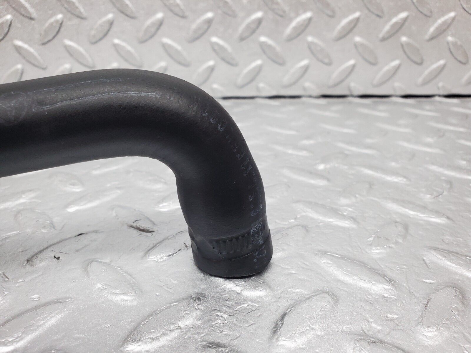 45848 Mercedes-Benz W126 420SE Engine Coolant Hose Pipe 1265011882