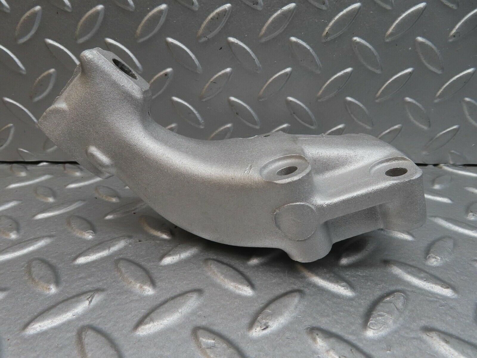 13706 Mercedes-Benz R107 450SL Engine Mount Bracket Right Side 1162234504