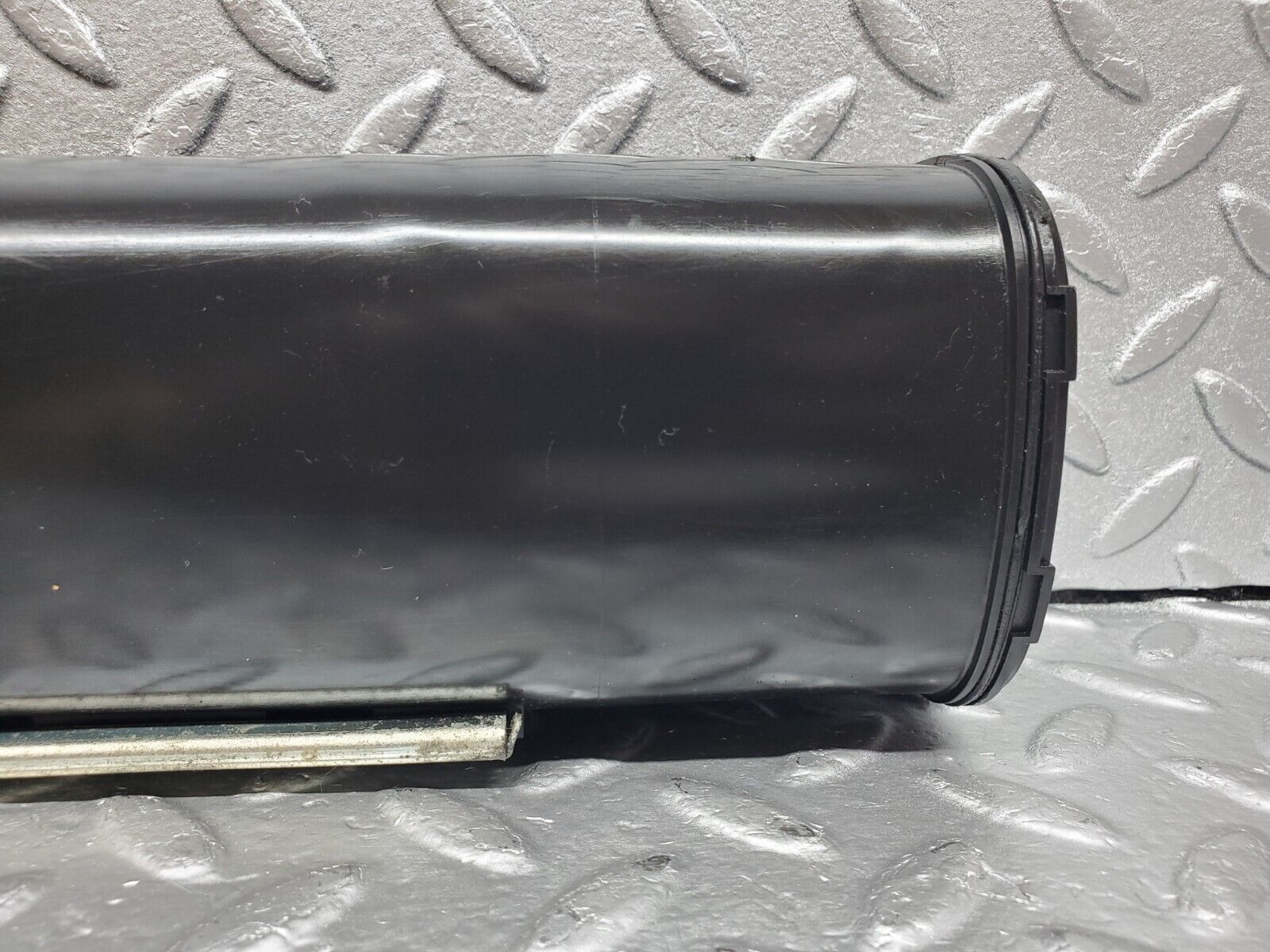 45745 Mercedes-Benz W126 420SE Charcoal Filter 1294700159
