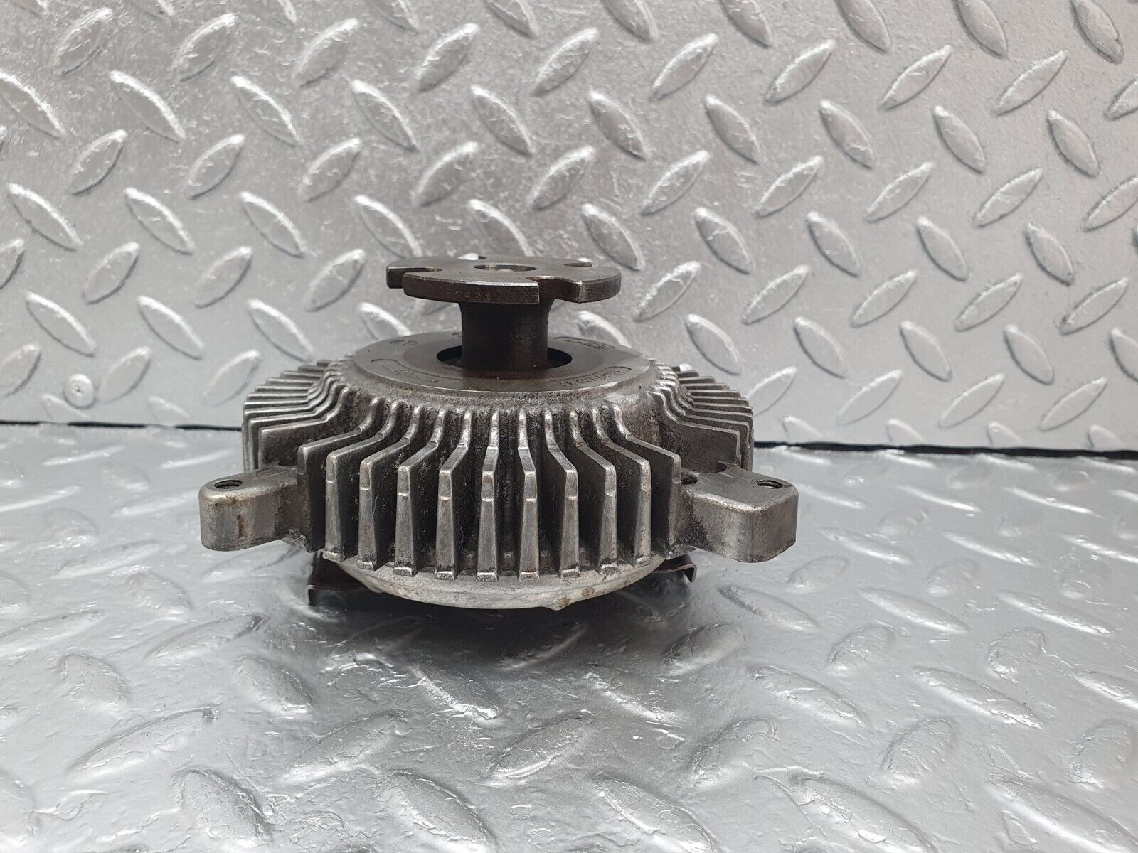 43686 Mercedes-Benz C126 380SEC Coupe Engine Cooling Fan Clutch 1162000822