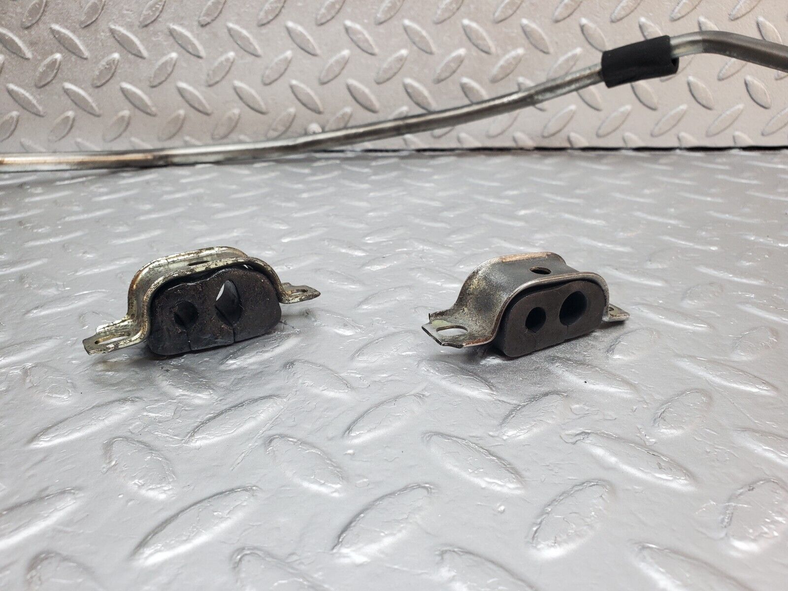 45825 Mercedes-Benz W126 420SE Power Steering Hose Pipe