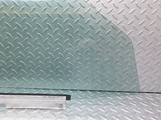 42868 Mercedes-Benz W201 190 2.0L Front Right Door Window Glass