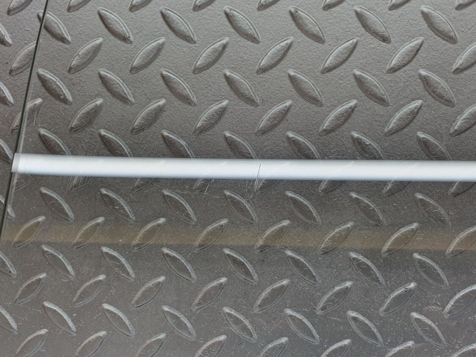 43218 Mercedes-Benz W108 280SE Front Right Door Window Glass