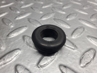 W124 Wagon rear wiper arm rubber seal used OEM