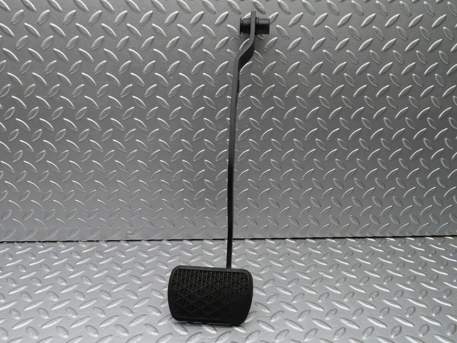 20622 Mercedes-Benz R107 450SL Brake Pedal