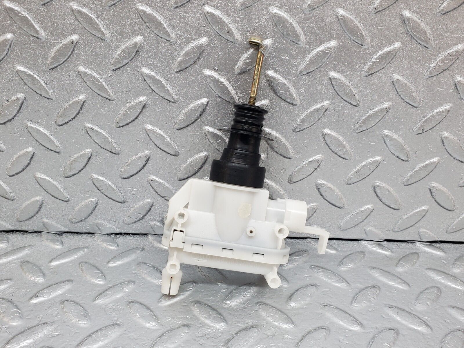 44951 Mercedes-Benz R129 300SL Coupe Right Door Lock Vacuum Actuator