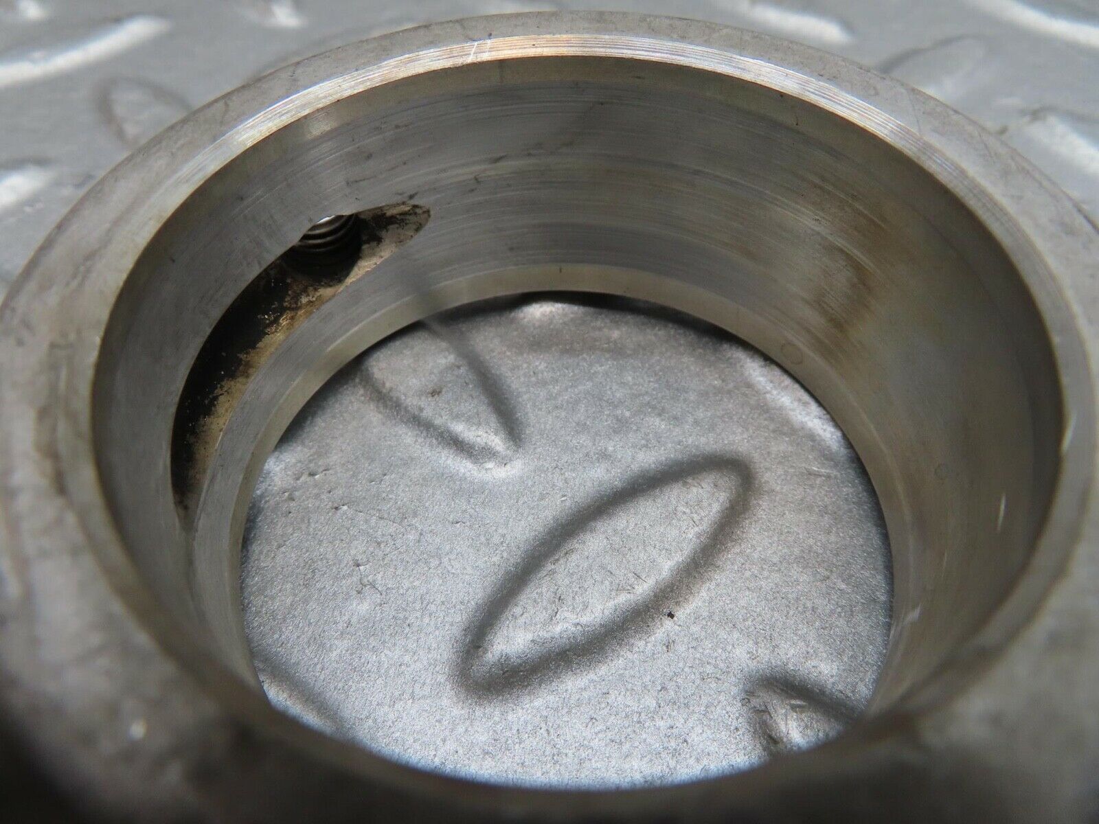 13732 Mercedes-Benz R107 450SL Camshaft Tower Bearing 1160512712