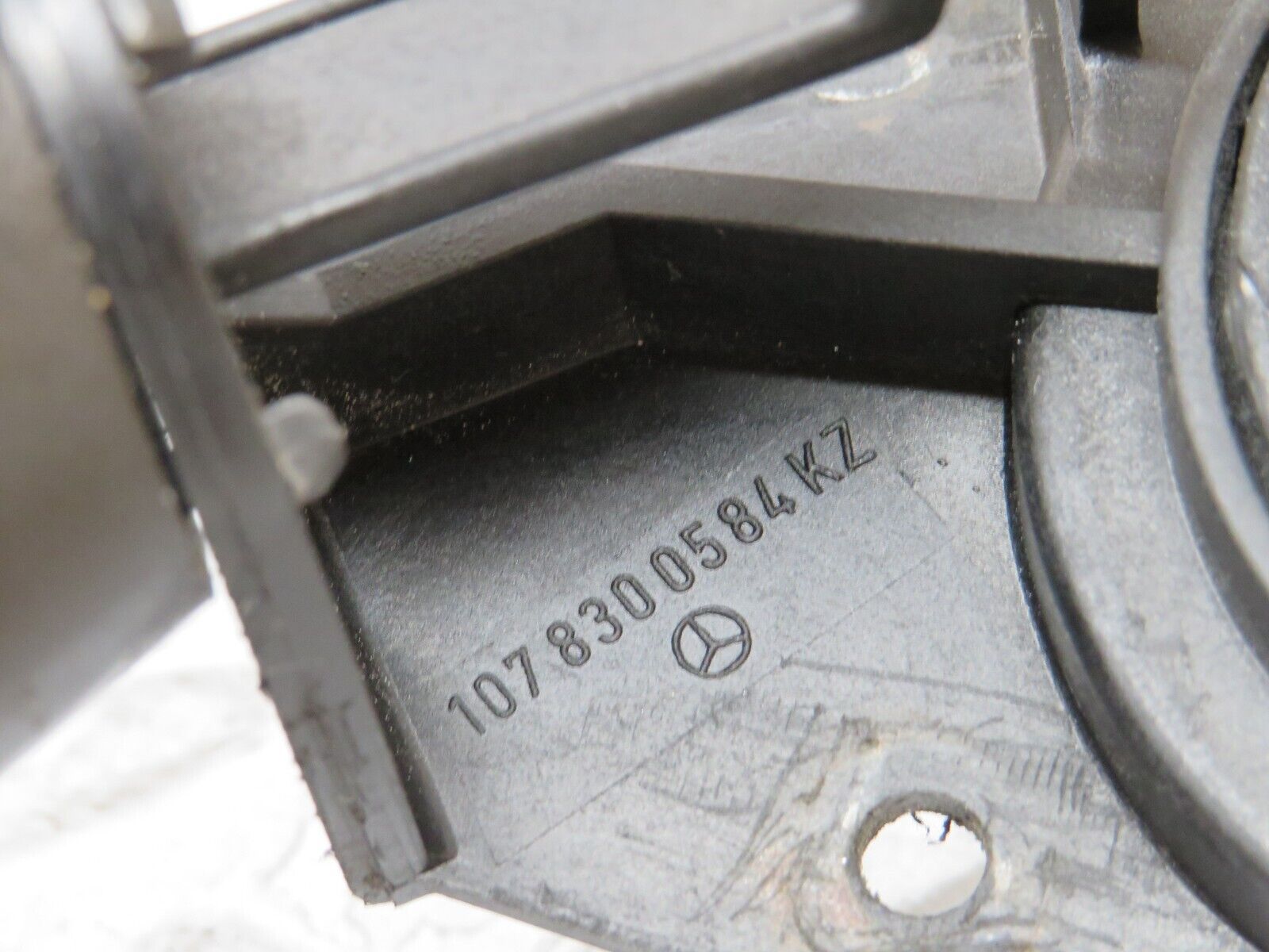 35387 Mercedes-Benz R107 280SL Heater Control Valve 1078300584