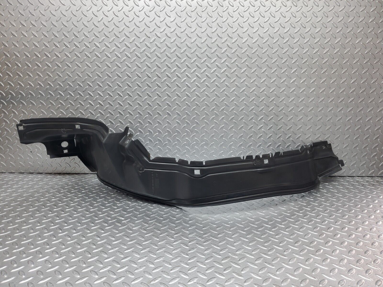 44876 Mercedes-Benz W124 220E Front Right Inner Fender Wing Splash Guard 1248840835