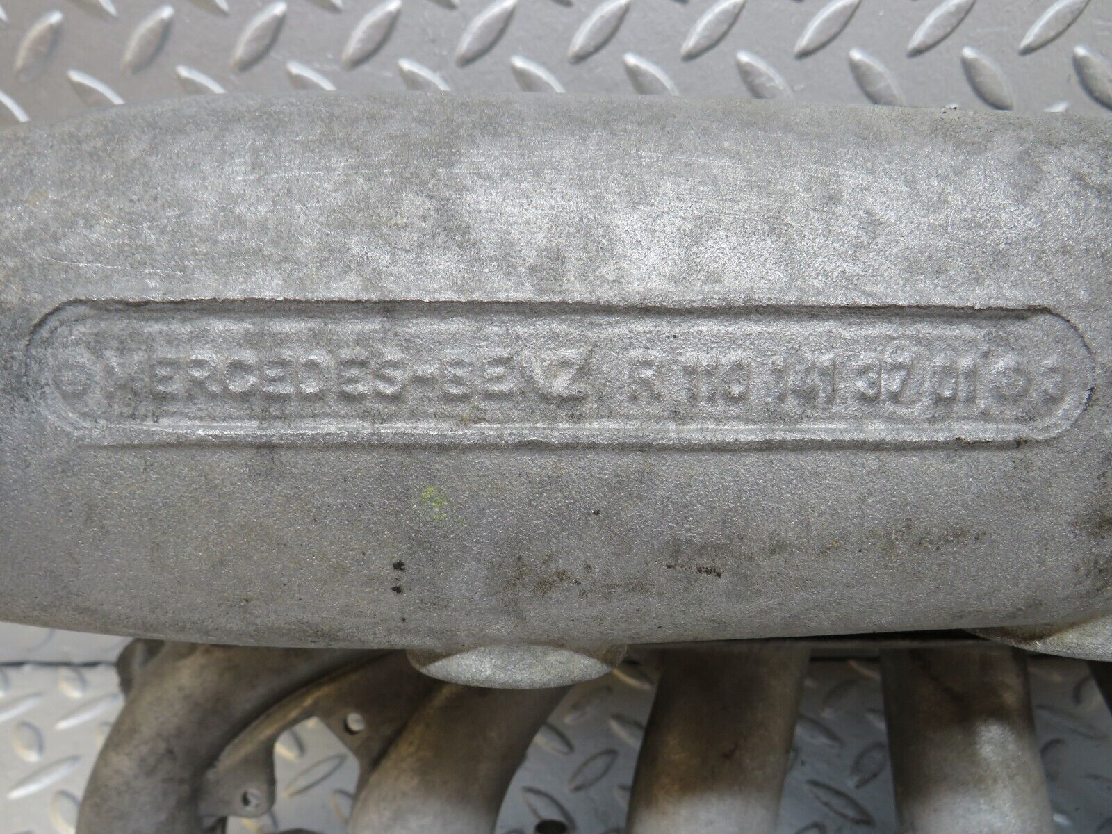 35635 Mercedes-Benz R107 280SL Intake Manifold 1101413701