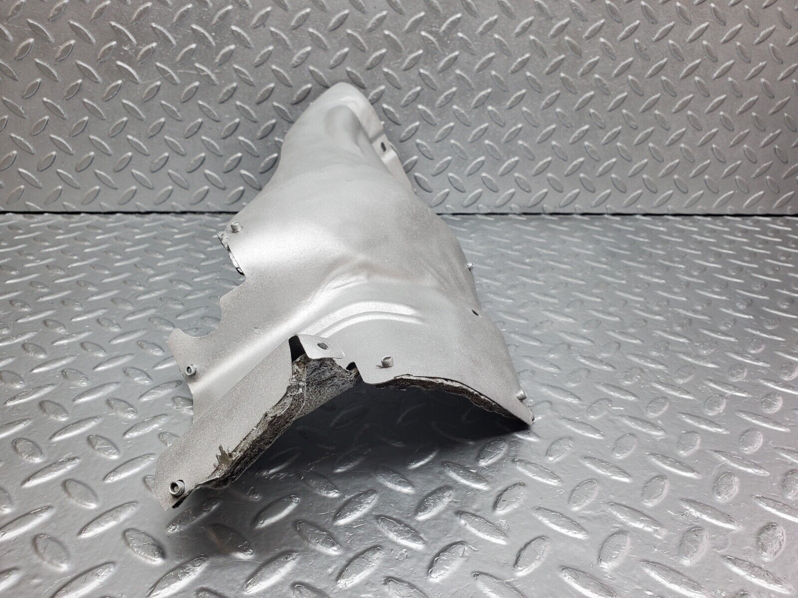 45906 Mercedes-Benz W126 420SE Exhaust Heat Shield