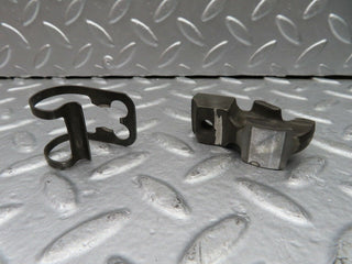 R107 SL valve rocker arm with retaining spring used OEM