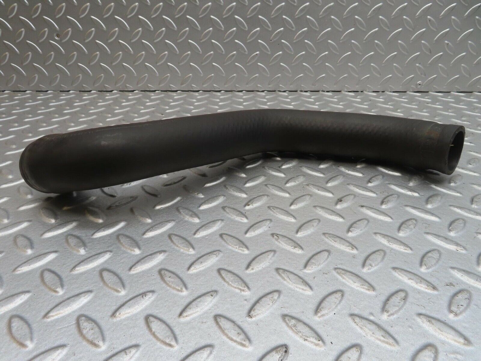 13785 Mercedes-Benz R107 450SL Radiator Hose 1165013482