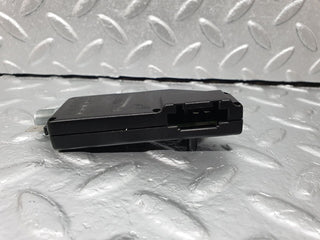 41856 Mercedes-Benz W202 C200 Radio Ariel Antenna Amplifier Booster 2028201989
