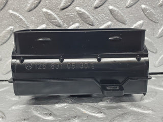 45964 Mercedes-Benz W126 420SE Dashboard Air Vent Right Side 1268310630